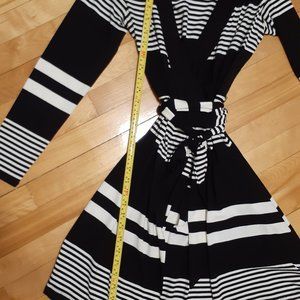 Robe portefeuille  Small, rayée noir et blanc Banana Republic